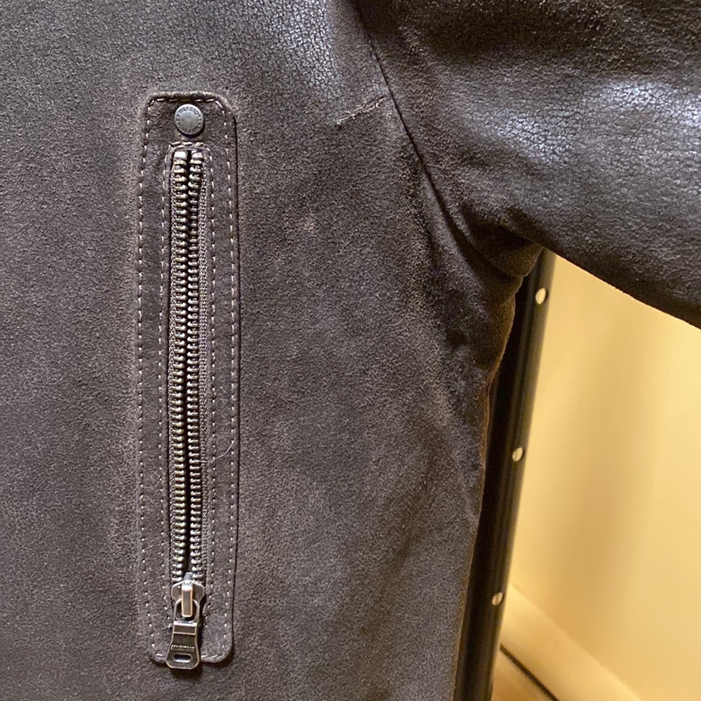 Leather jacket - Picture 5 of 14